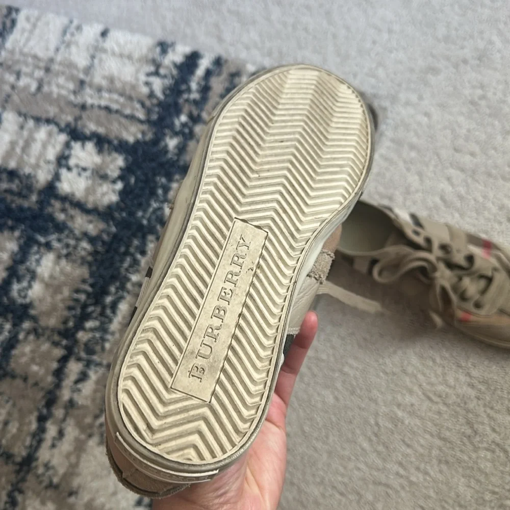 Used - Picture 4 of 5